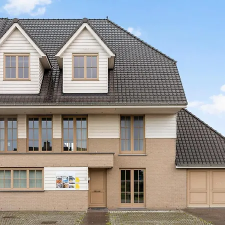 Βίλα Family Villa With Spacious Garden Near The Beach Middelkerke